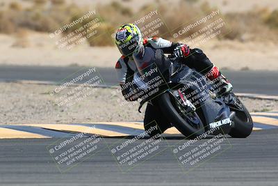 media/Mar-28-2022-Superbike Trackdays (Mon) [[b8603d0f67]]/Open Track Time/Turn 16/